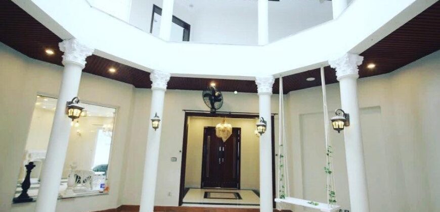 1-Kanal House for Sale in Sector V, Phase 8 DHA Lahore