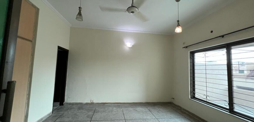 10-Marla House for Sale in Askari-10, Lahore